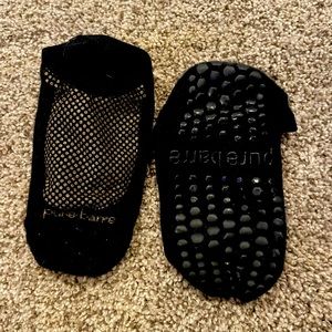 Mesh with gold glitter dots